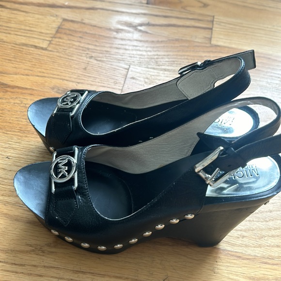 Michael Michael Kors Black genuine leather wood wedge heel platform - Picture 2 of 9